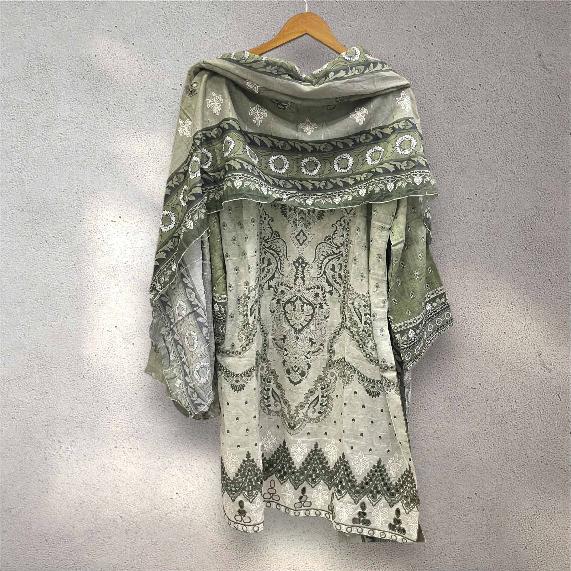 Photoroom_002_20251108_203941 Pistachio Elegance Framed Dress DC2059 - Image 1